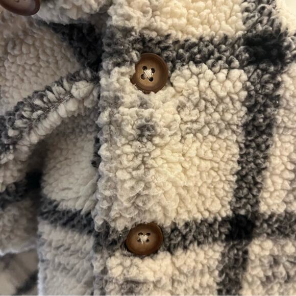 18M WINTER BUNDLE | Carter’s Plaid Fleece Coat & Baby B'Gosh White Cardigan - Picture 6 of 6